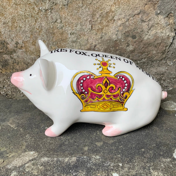 ‘Iris, Queen of Wemyss’ Crown Small Pig IFC