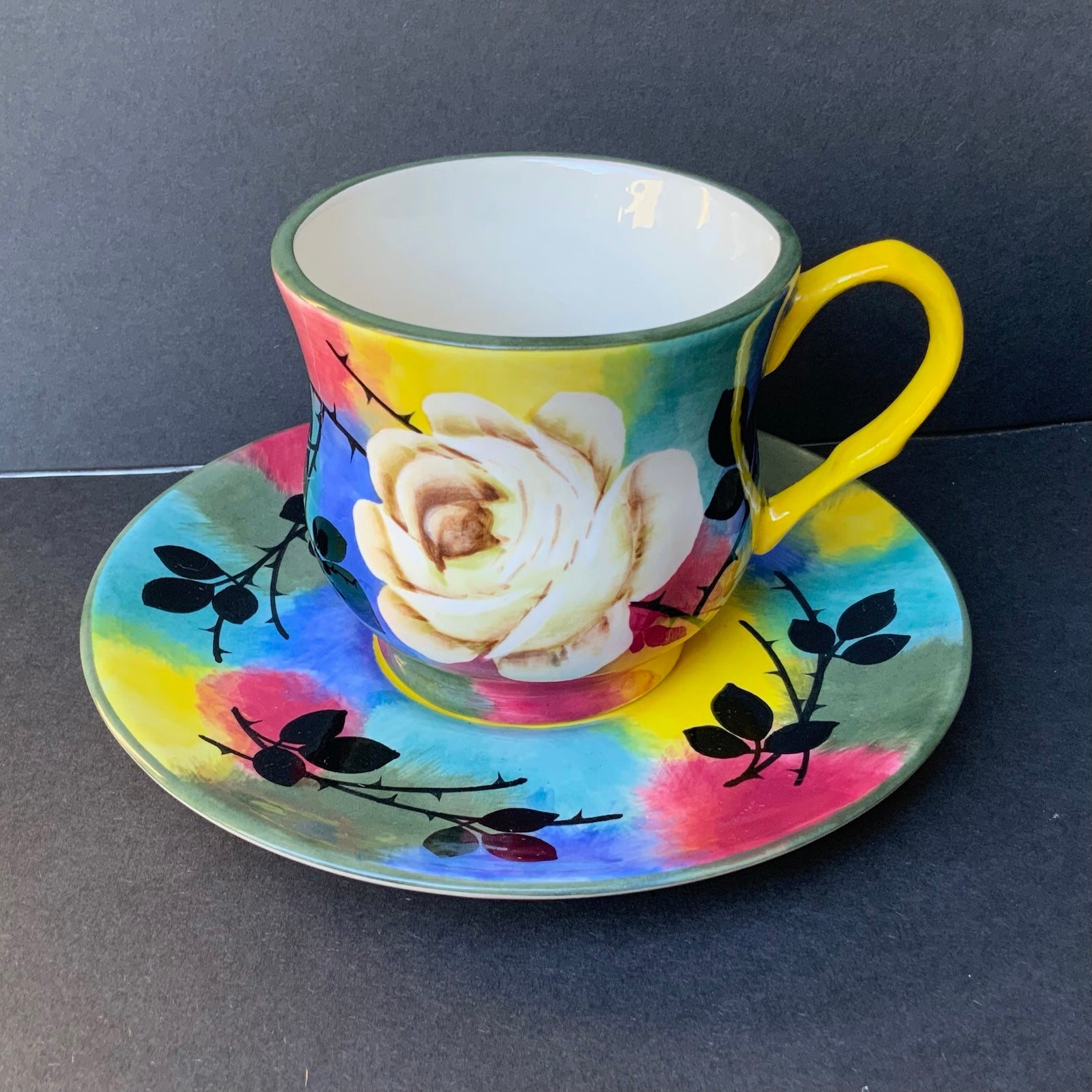 White Rose ‘Jazzy’ Teacup and Saucer JG