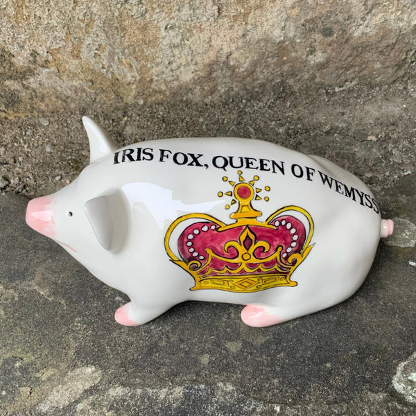 ‘Iris, Queen of Wemyss’ Crown Small Pig IFC